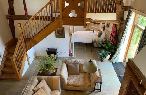 Cosford House | Unique 17c listed Barn in a Shropshire hamlet.