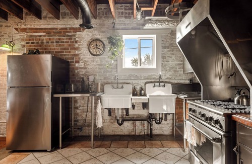 Walkerville House | Unique 2-BDR Historic Warehouse Loft with Terrace and Fireplace ! ! !