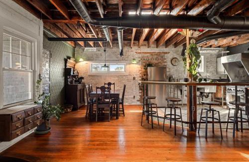 Walkerville Apartment | Unique 2-BDR Historic Warehouse Loft with Terrace ! ! !