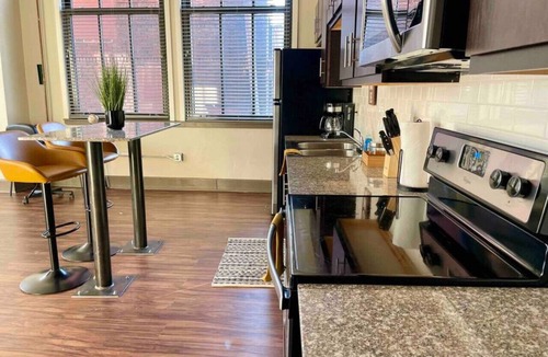 Downtown Kansas City Apartment | ☆UNIQUE 2Bed Loft☆ Downtown KC