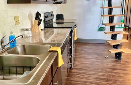 Downtown Kansas City Apartment | ☆UNIQUE 2Bed Loft☆ Downtown KC