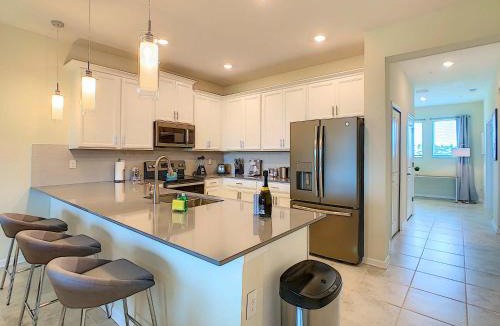 Four Corners House | Unique 3BR condo with Waterpark