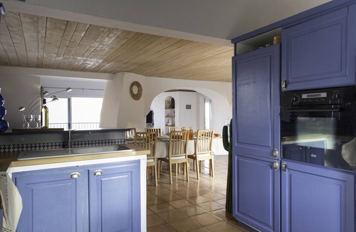 Banyuls-sur-Mer Apartment | Unique! A T5/6 with terrace and sea view