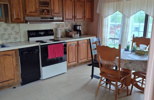 Millerton House | Unique and Delightful 2-bedroom Home in Tioga with Scenic Views