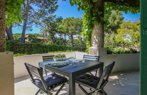 Cap-d'Antibes Apartment | Unique apartment