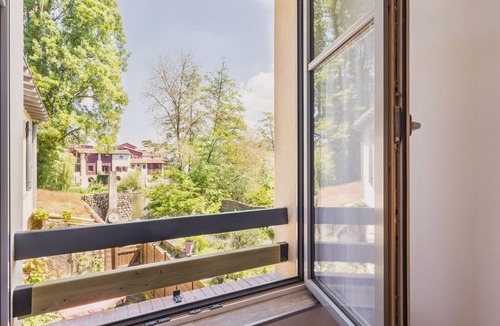 Clisson Apartment | Unique apartment with wifi in central Clisson