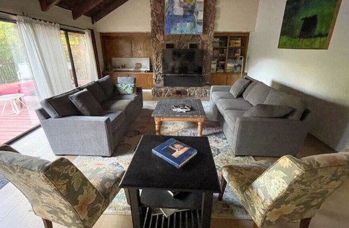 Carmichael House | Unique art-filled country home & pool on 1.5 acres