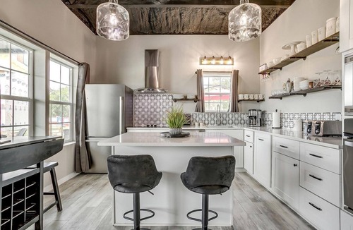 Lake Bridgeport Cabin | Unique Barn by the Lake in Bridgeport, Texas