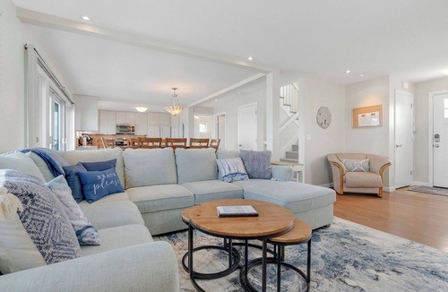 Ogunquit House | Unique Beach and Ocean Panoramic Views, this home has it all !