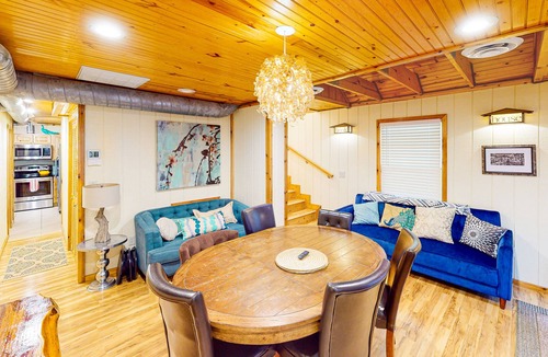 Austin House | Unique 'Book House' with WiFi & Forest Views on 8 Acres - Near Downtown Austin