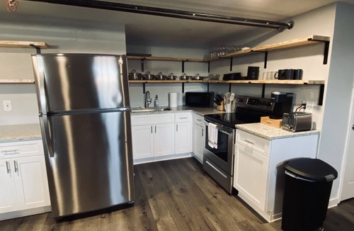 Carrollton Apartment | Unique brick basement apartment directly on Adamson Square!