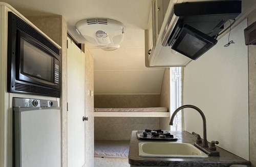 Strong House | Unique Camper located at the edge of Muskoka