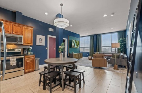 Chinatown Apartment | Unique | Chinatown | Bunkbeds | Hosted By StayRafa