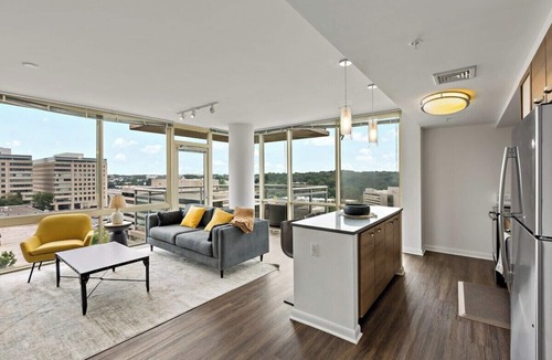 Tysons Apartment | Unique Collection | Luxury | Balcony| Rooftop Pool