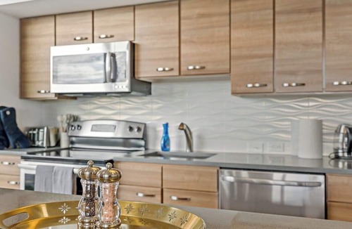 Tysons Apartment | Unique Collection | Luxury | Balcony| Rooftop Pool