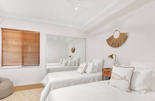 Mooroobool Apartment | Unique Collection- Tropical resort apartment