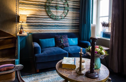 Hesdin House | Unique cosy Petite Maison with luxury jacuzzi