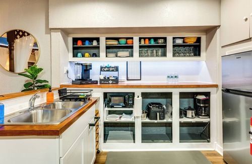 Mount Morris Township Apartment | Unique Couple's Studio: 2 MI to Downtown Flushing