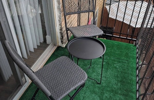 Northwest Los Angeles Heights Condo | Unique & Cozy 1-bedroom condo in San Antonio with AC and Wifi