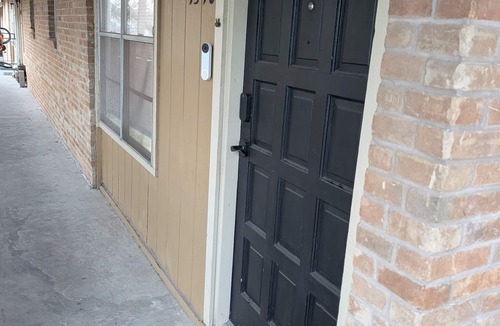Northwest Los Angeles Heights Condo | Unique & Cozy 1-bedroom condo in San Antonio with AC and Wifi