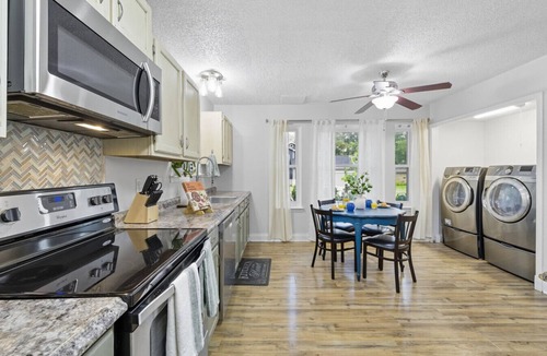 Live Oak House | Unique Dome Escape | Hot Tub, Game Room, Sleeps 14