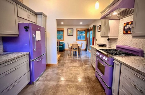 Flagstaff Cottage | Unique Downtown Cottage - Modern & Peaceful