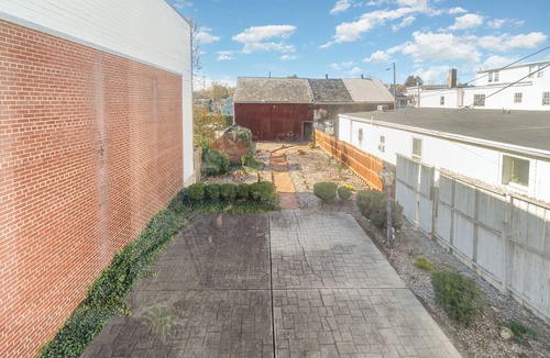 Elizabethtown Apartment | Unique Downtown Elizabethtown 3BR Apt w/Event Space - Lancaster County, Hershey