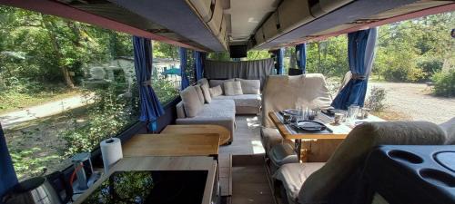 Saints-Geosmes Other | Unique et Insolite Bus Iliade
