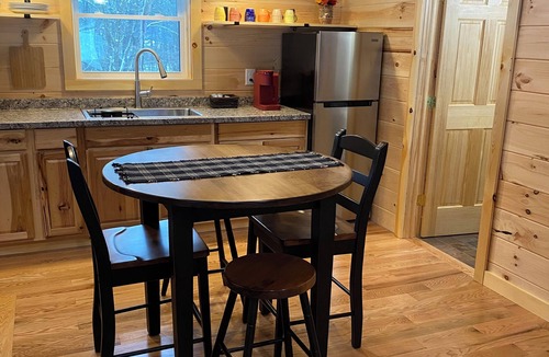 Fair Haven Cabin | Unique family-friendly Vermont cabin!