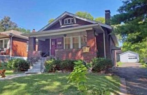 Vinita Park House | Unique Family home