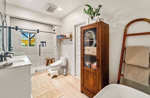 Travis County Other | Unique Farmhouse + Tiny House Country Escape