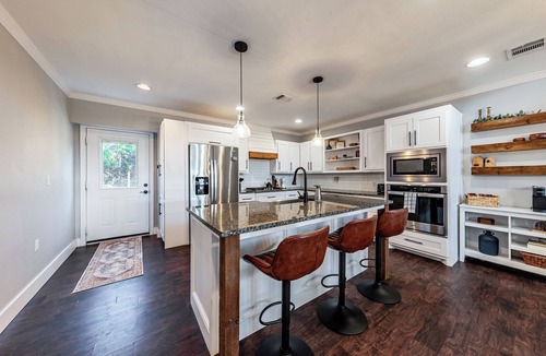 Leander House | Unique Hill Country Barndominium With Amazing View!