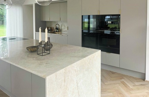 Vejlby Fed House | Unique holiday home directly on the beach