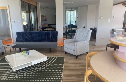 Zuzax House | Unique Home in Upscale Neighborhood