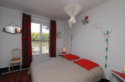 Les Ponts-de-Ce House | UNIQUE house directly on the banks of the Loire