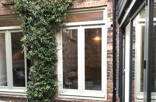 Arundel House | Unique House with Castle Views & Garden