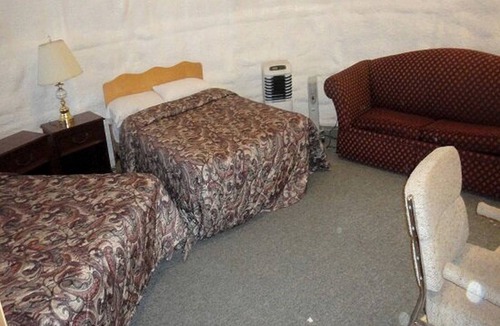 Cochrane Cabin | Unique Igloo Getaway for Two in Cochrane, Ontario