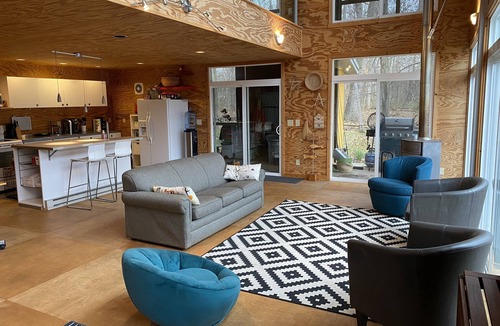 Buchanan House | Unique Island Getaway!