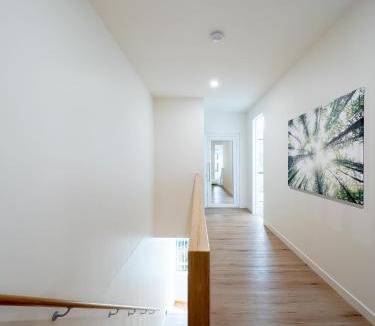 Coolangatta Villa | Unique Kirra townhouse