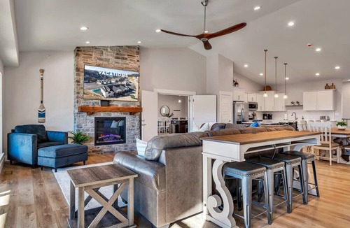 Table Rock House | Unique Lakeview Home with Indoor Pool in Basement!