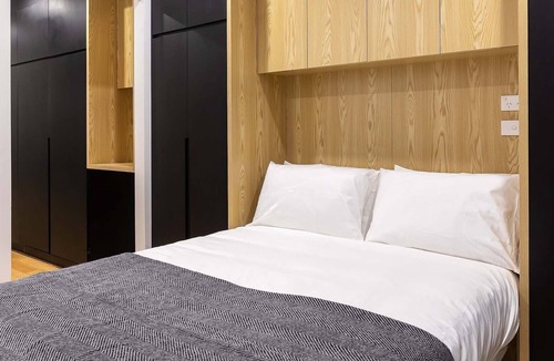 Ipswich House | Unique Leafy Tiny House /Granny Flat