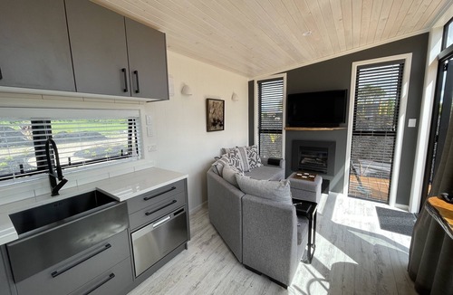 Lower Kaimai House | Unique location for Nature lovers or Romantics alike