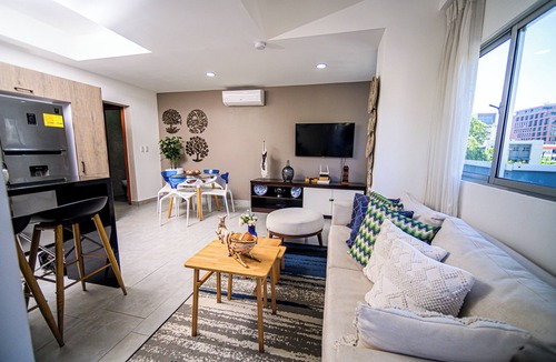 Downtown Santo Domingo Apartment | Unique location, workspace, great guest service