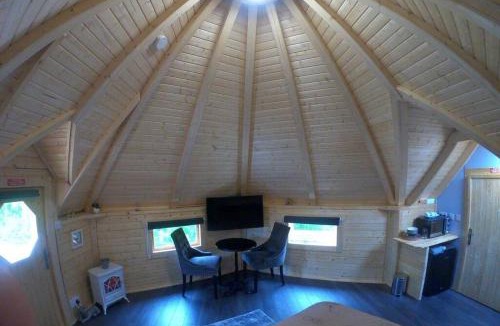 South Galson Apartment | Unique luxury cabin 2