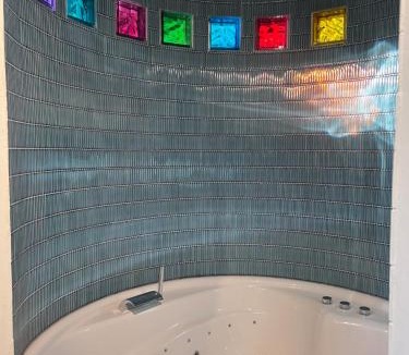 Sevenoaks Apartment | Unique luxury self-contained oast apartment