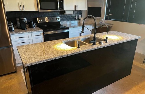 Nashville Apartment | Unique Nashville Executive Condo & Workspace