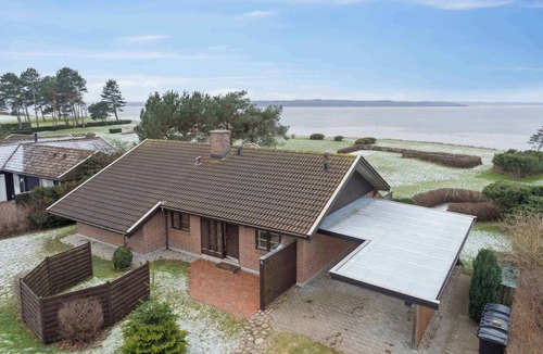Olsted House | Unique nature holiday with panoramic water views