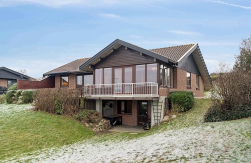 Olsted House | Unique nature holiday with panoramic water views