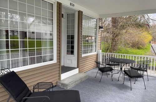 Mottville Apartment | Unique Old General Store Studio in Skaneateles