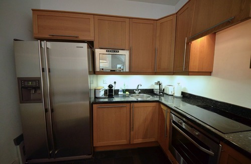 Windsor City Centre House | Unique open plan house in central Windsor pet friendly + parking